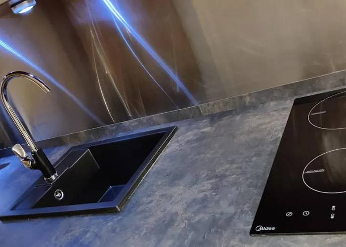 Cozy For A Couple - 10 Min From The Airport Lägenhet Kraków