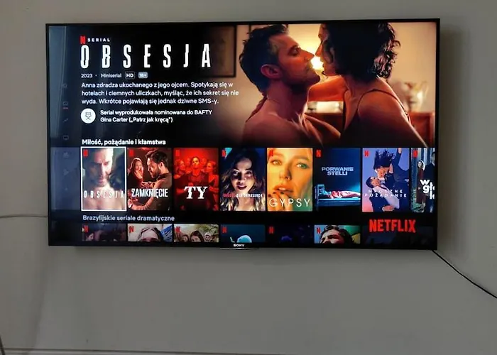 Cozy For A Couple - 10 Min From The Airport Lägenhet